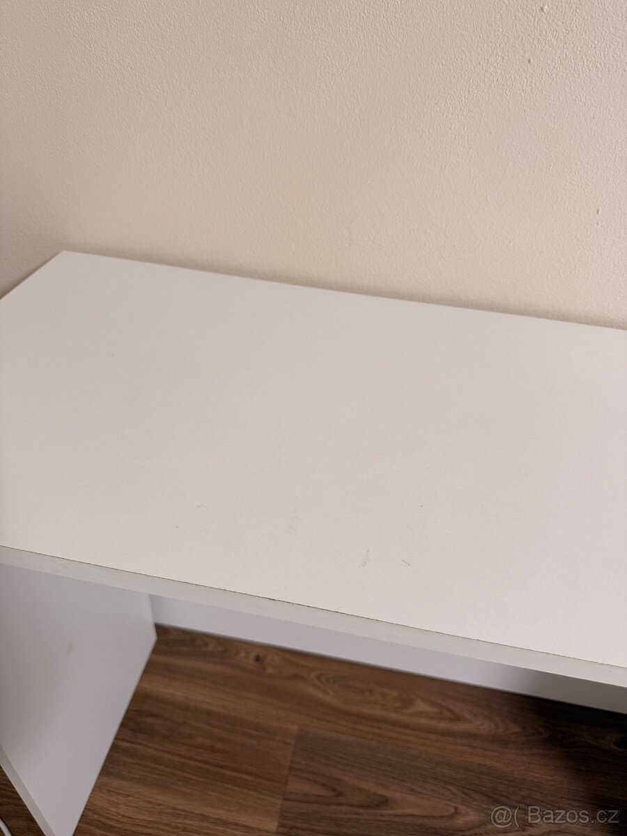 Kosmetický stůl - 5