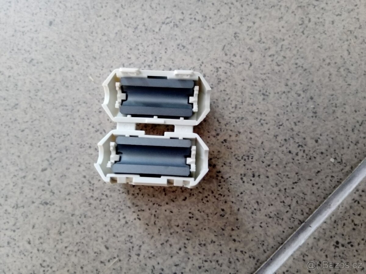 Datové kabely, audio video kabely, redukce, ferit - 5