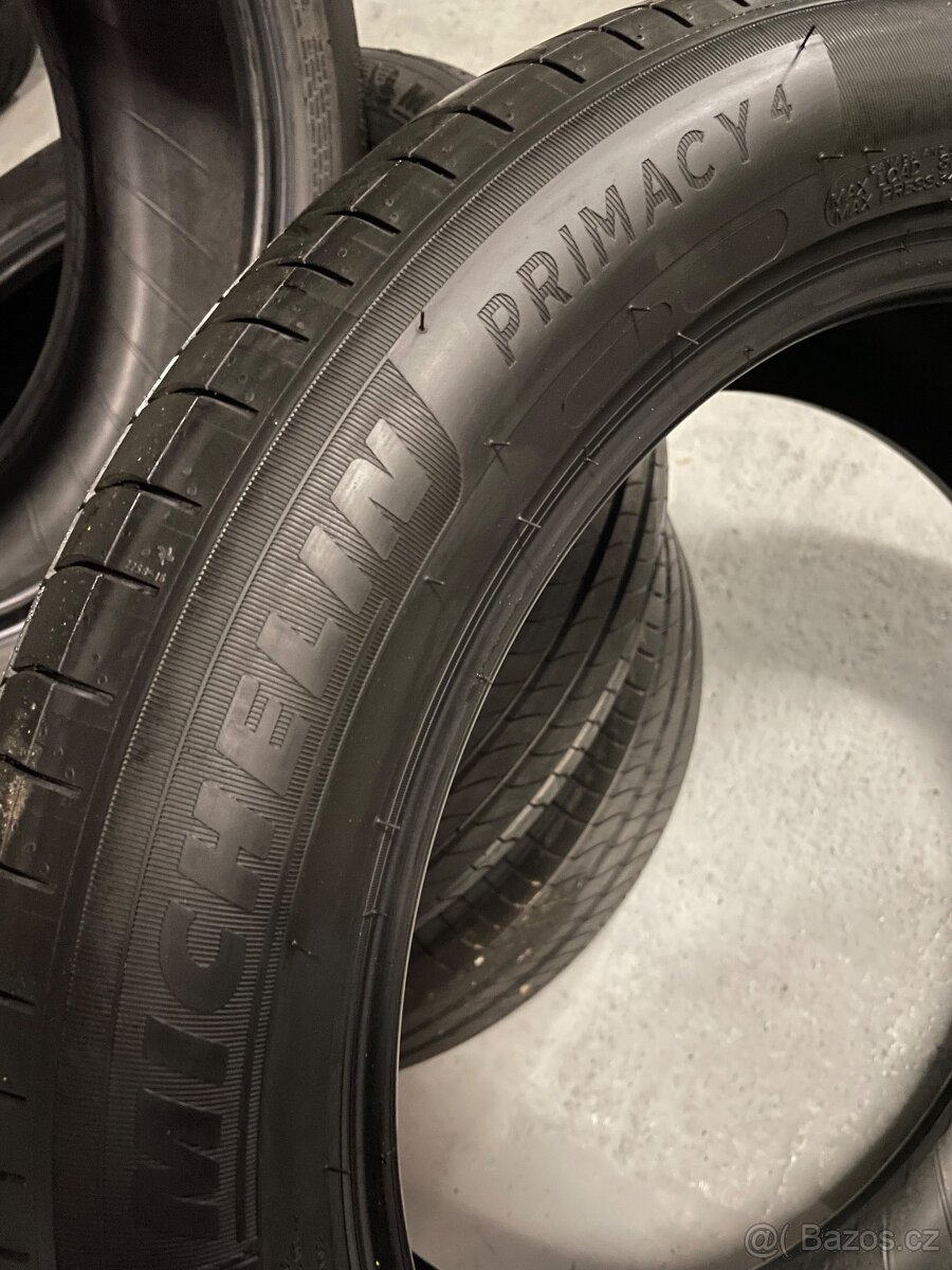 Pneu Michelin 4x 235/50/19 dot24 - 5