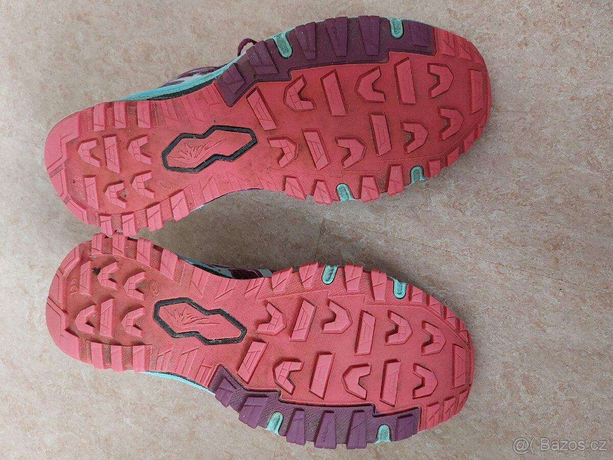 Boty Asics,vel.41,5 - 5