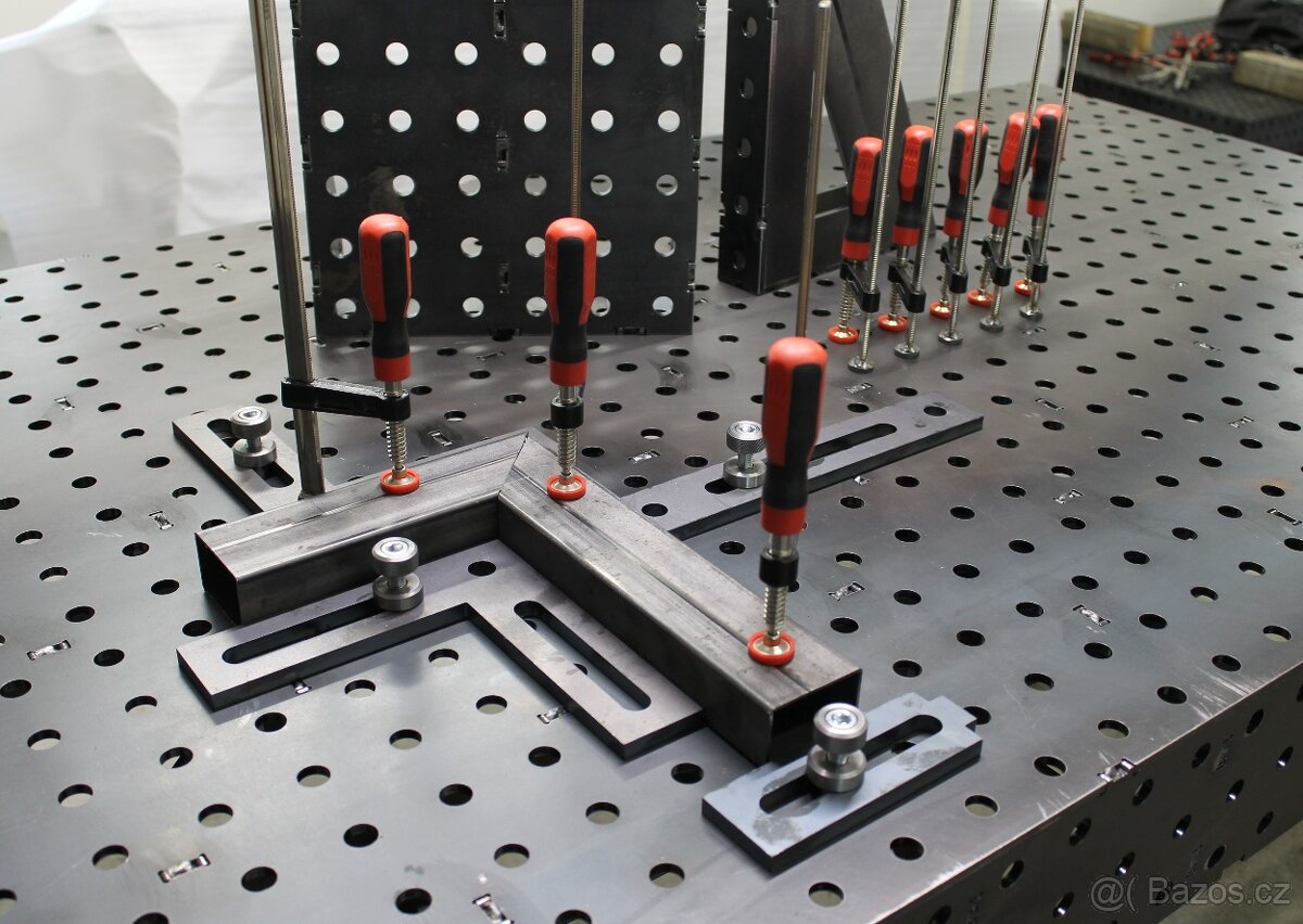 Svářecí svařovací stůl 1500x100mm - 5