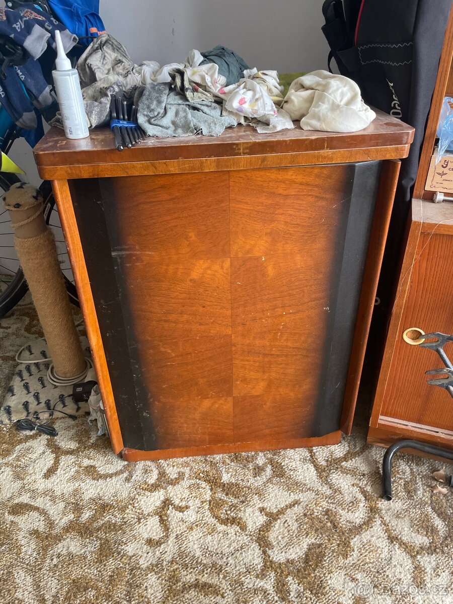 D: Daruji starší nábytek - 5