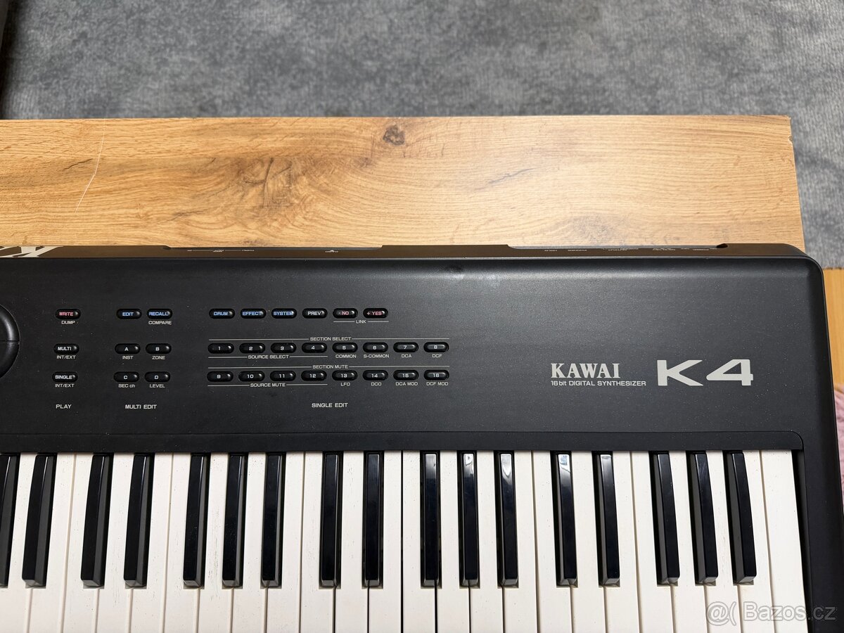 KAWAI K4 - 5