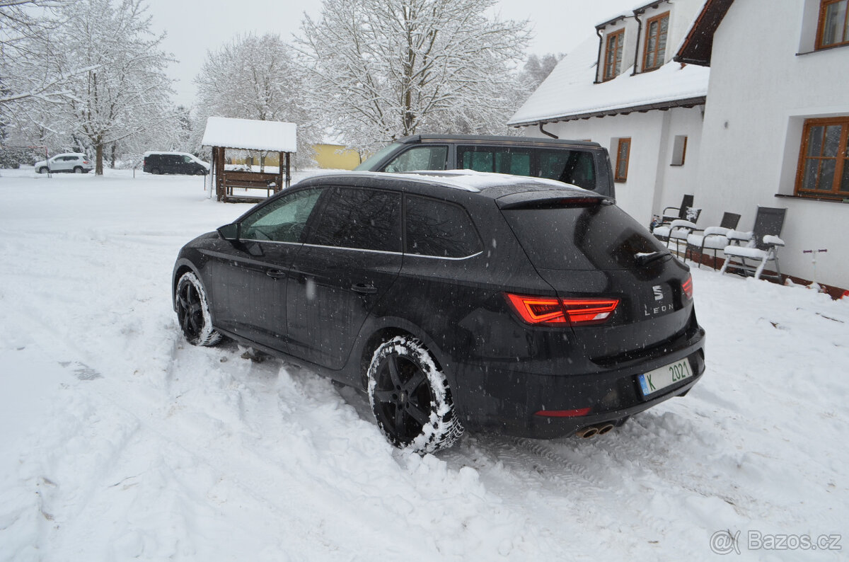 PRODÁM SEAT LEON FR 1.5TSI DSG ECELLENCE KOMBI TOP - 5