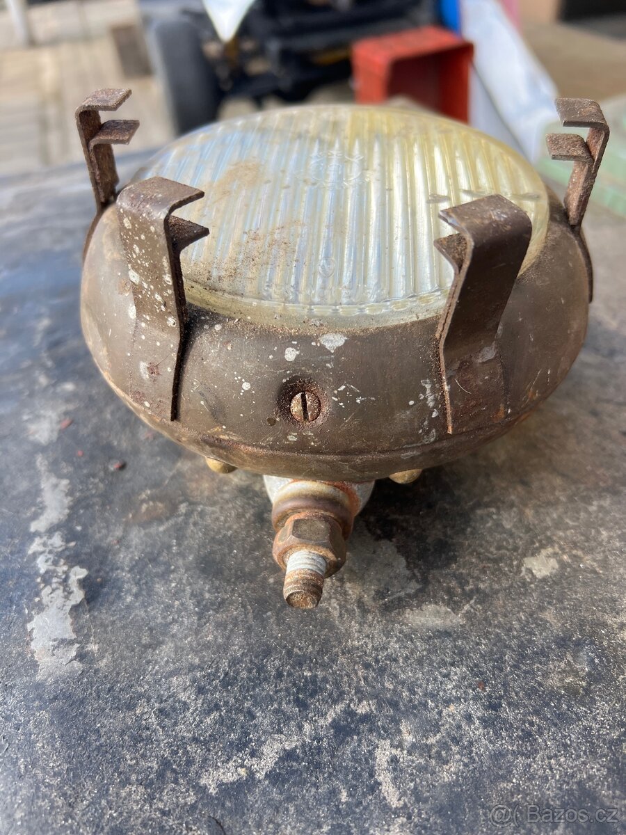 Světlo zn : Pal . - 5