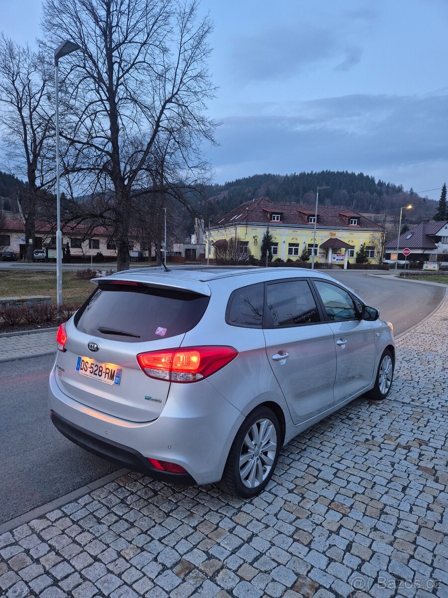 Kia Carens, 1.7crdi. 7-mist. - 5