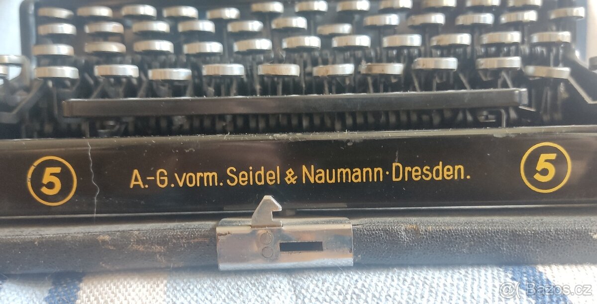 PSACÍ STROJ ZN. NAUMANN - typ ERIKA - 5