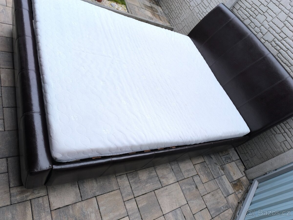 Prodám manželskou postel + Matraci ZDARMA - 5