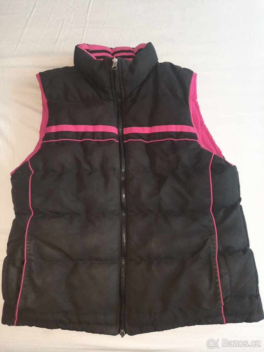 Teplá oboustranná vesta vel. M - 5