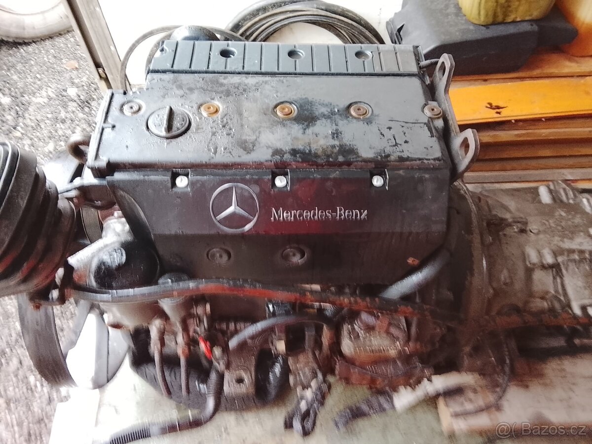 Motor, převodovka Mercedes - 5