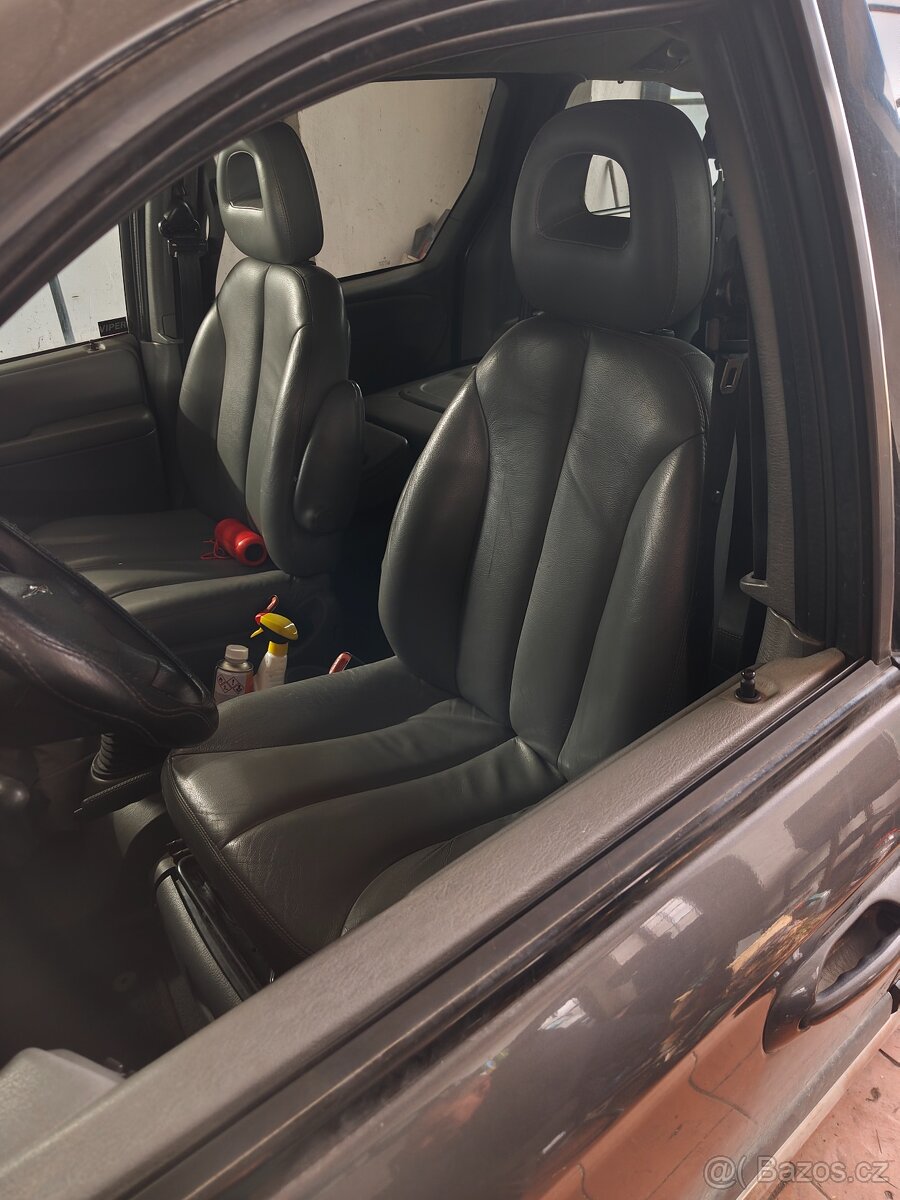 Chrysler Voyager 2.5CRD - 5