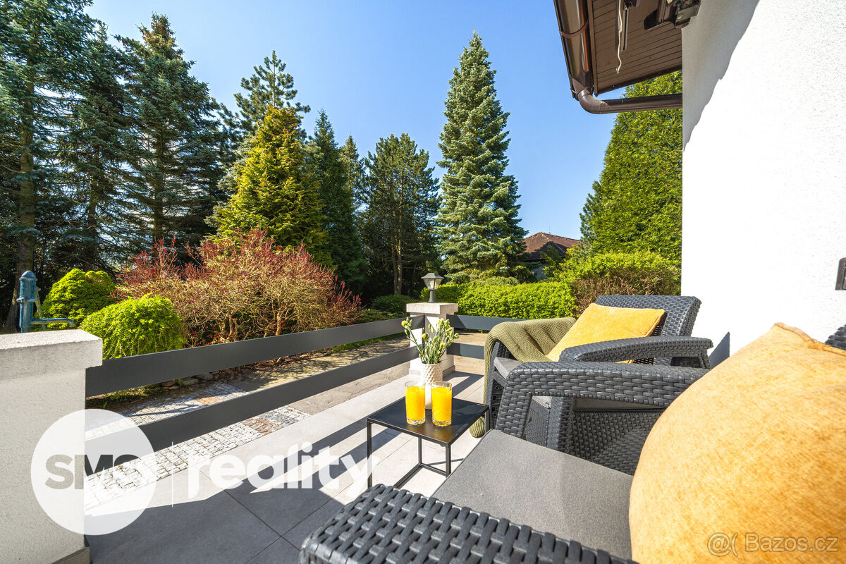 RD 4+1, 225 m2 (včetně garáže a terasy), pozemek 1061 - 5