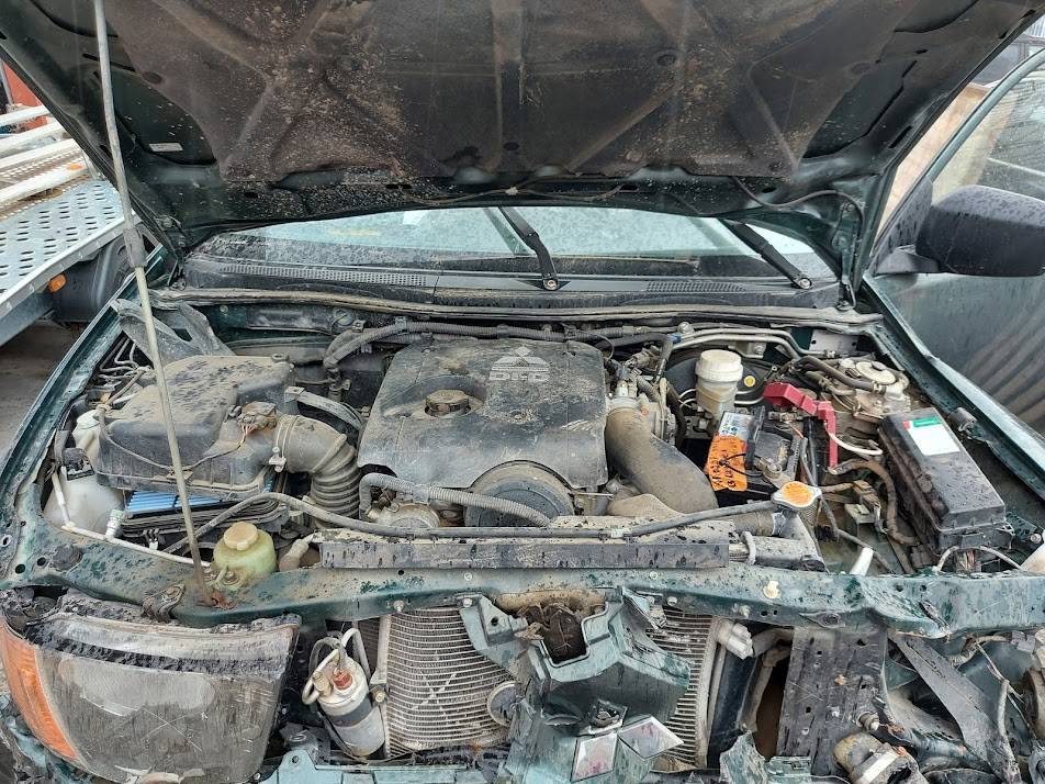 Mitsubishi L200 2,5DID 100kw kód motora: 4D56 - 5