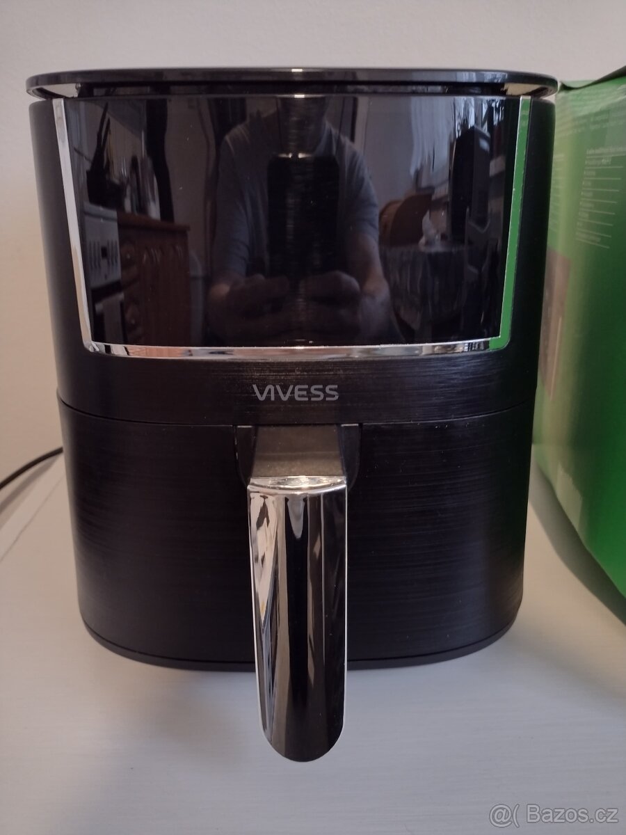 Horkovzdušná fritéza Vieves plně funkční - 5