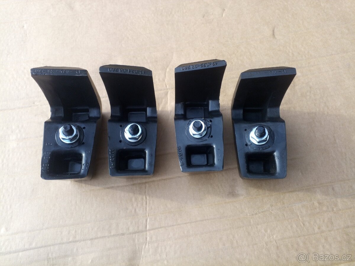 Sada malých dorazů nárazníku škoda 100 - 110R - 5