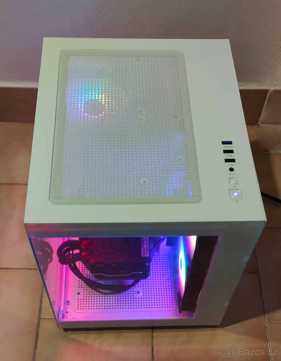 Malý Herní počítač s RX 5700 XT - 5