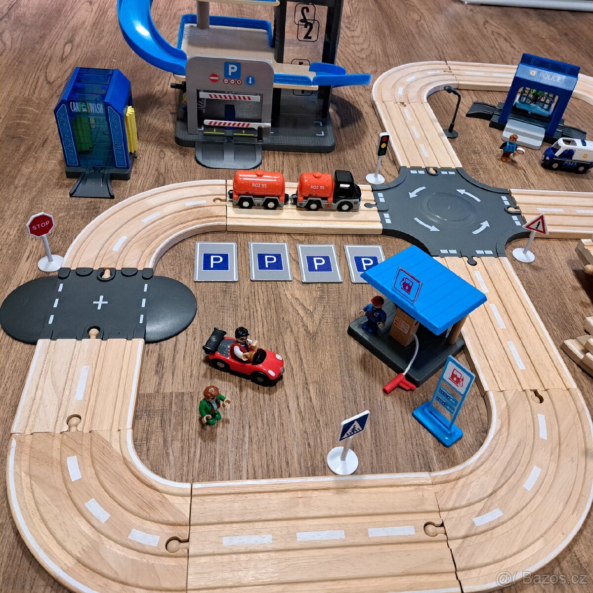 Koleje, vláček, městečko, letiště - 5