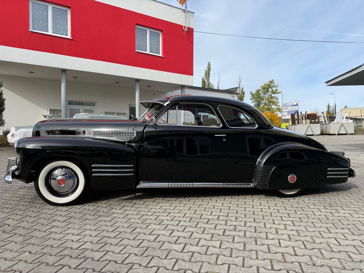 1941 Cadillac Serie Sixty-Two Coupe - 5