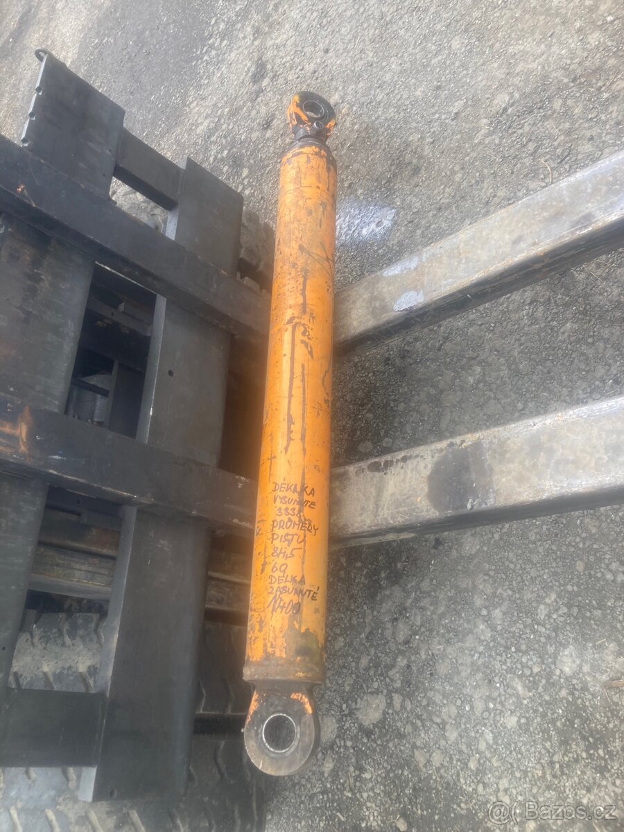 Mailer (hydraulické válce)-2ks - 5