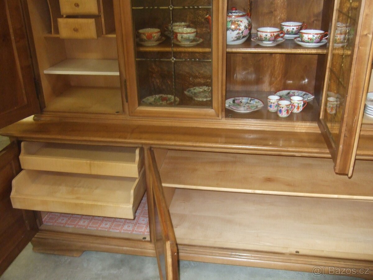 Masivní buffet - příborník - 5