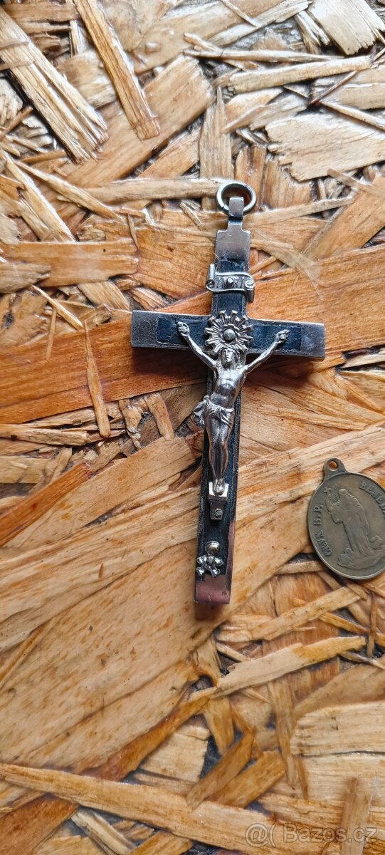 Kříž - 5