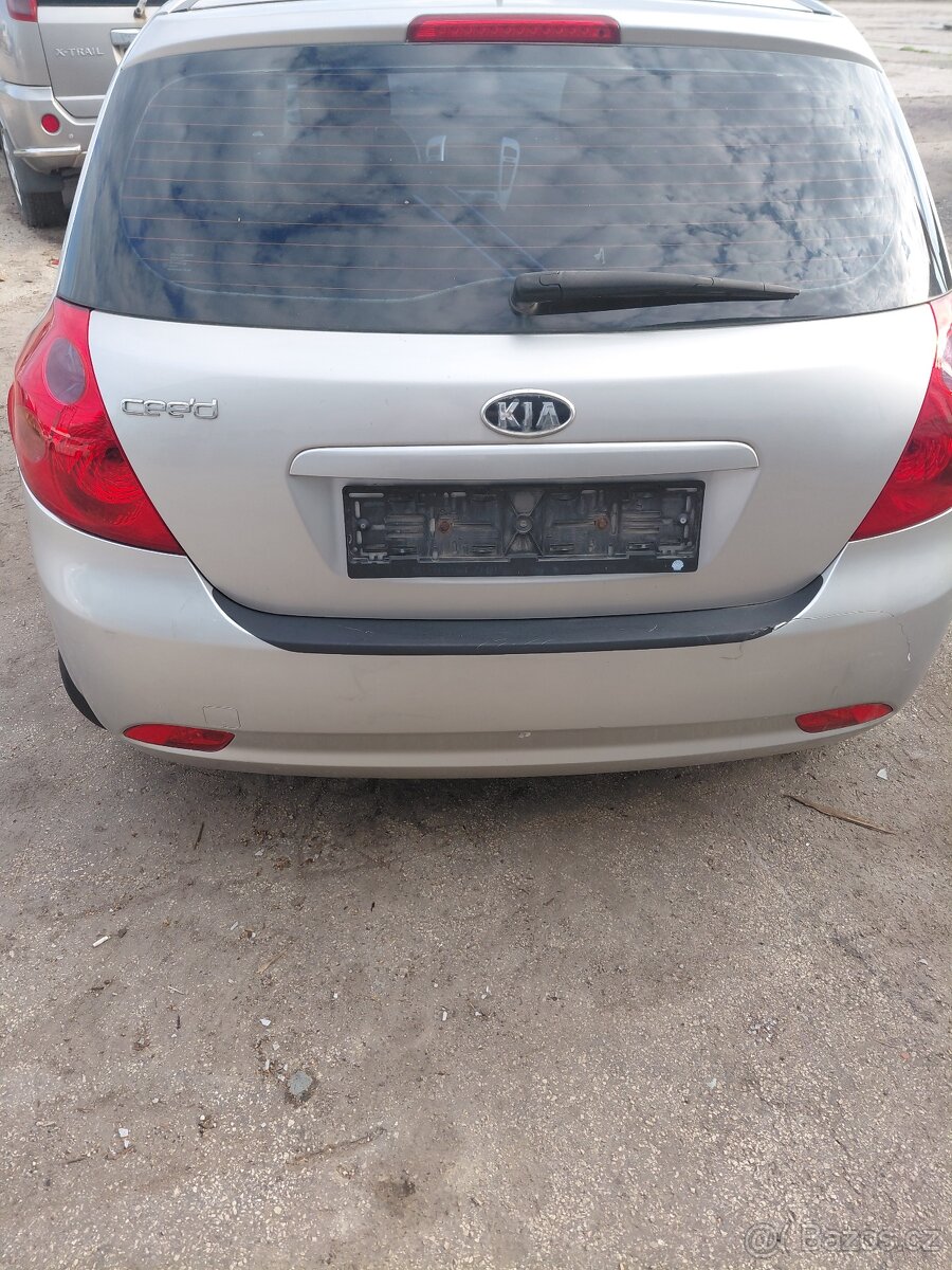 Kia ceed 1.6 89.7kw rok 2007 - 5