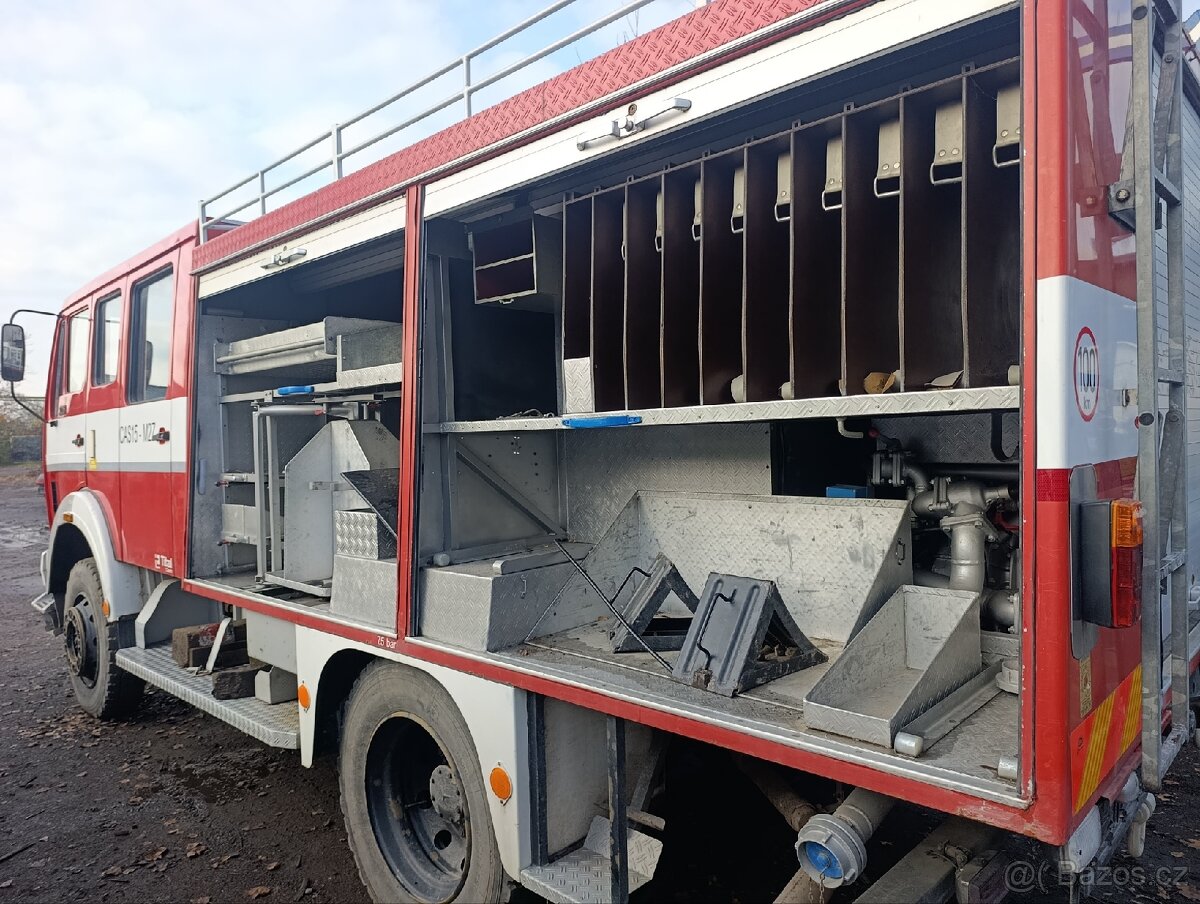 Mercedes hasičský vůz - 5