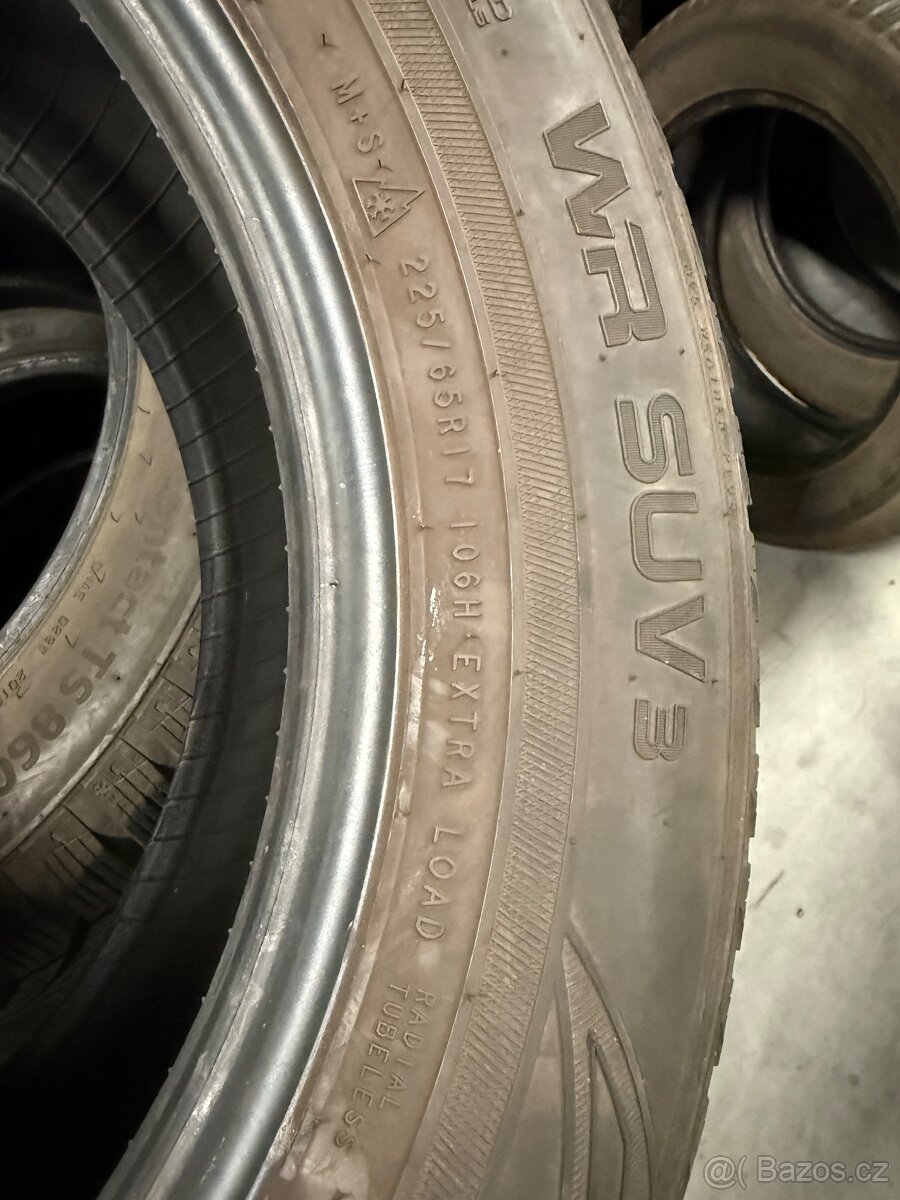 prodám zimní 225/65/17 Nokian - 5