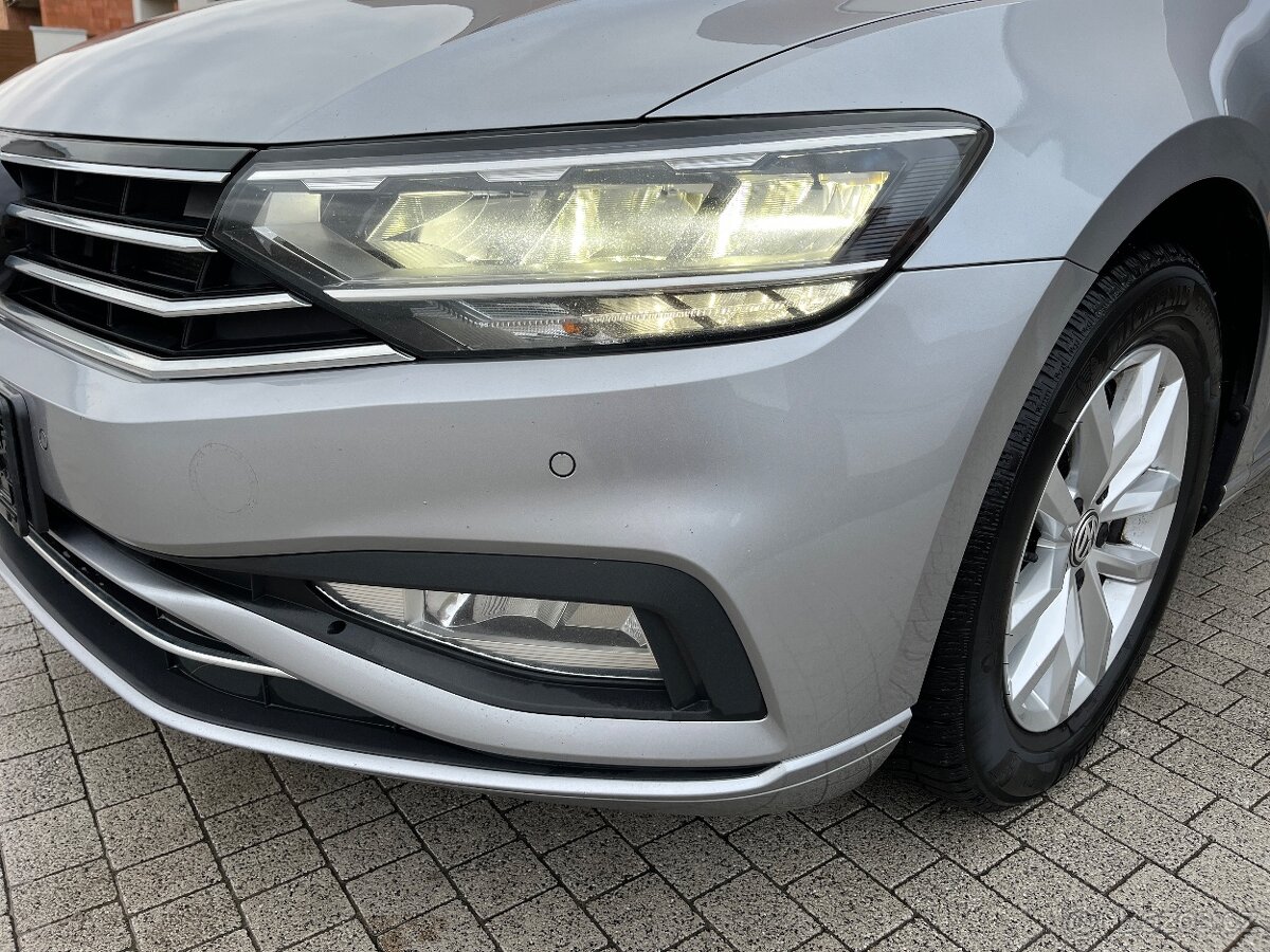 VW Passat B8 2.0 TDi Business DSG - 5