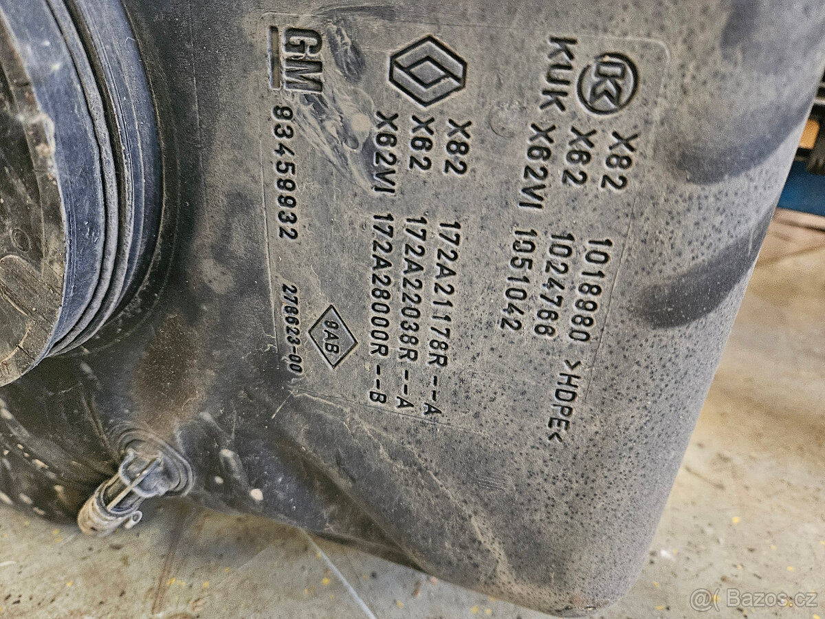 Nádrž Ad blue Renault Trafic 3, Opel Vivaro - 5