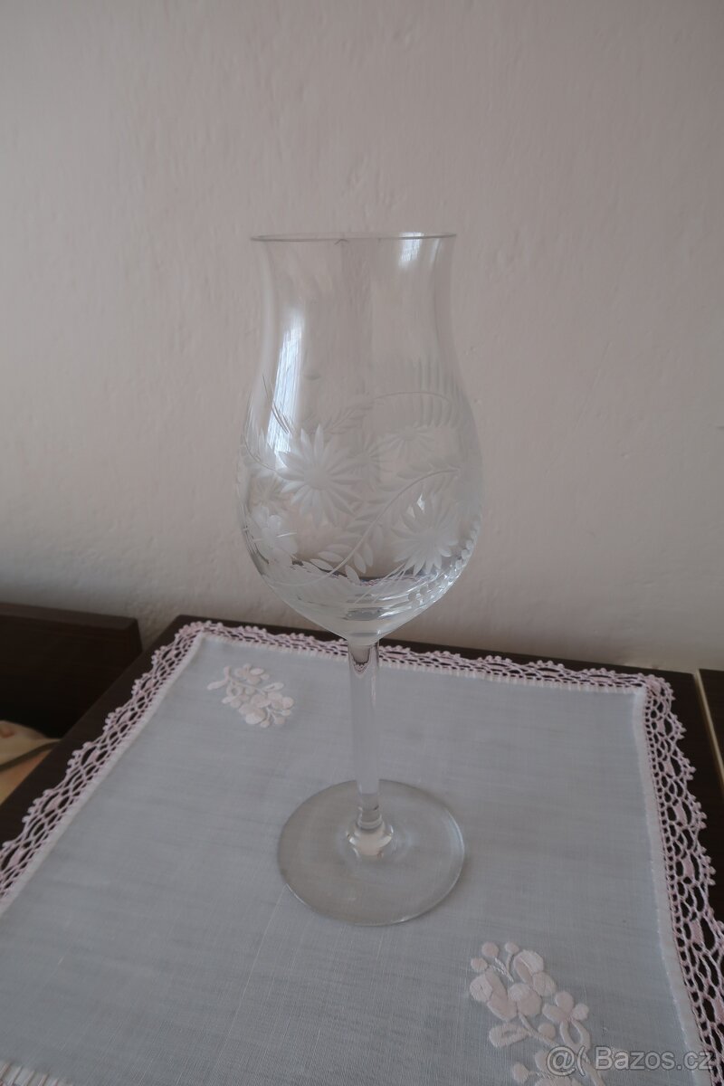 Broušená číše - 5