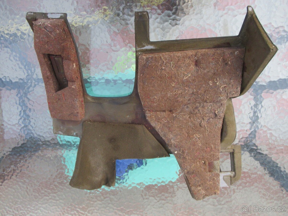 Kryt pod volant BMW E28 - 5