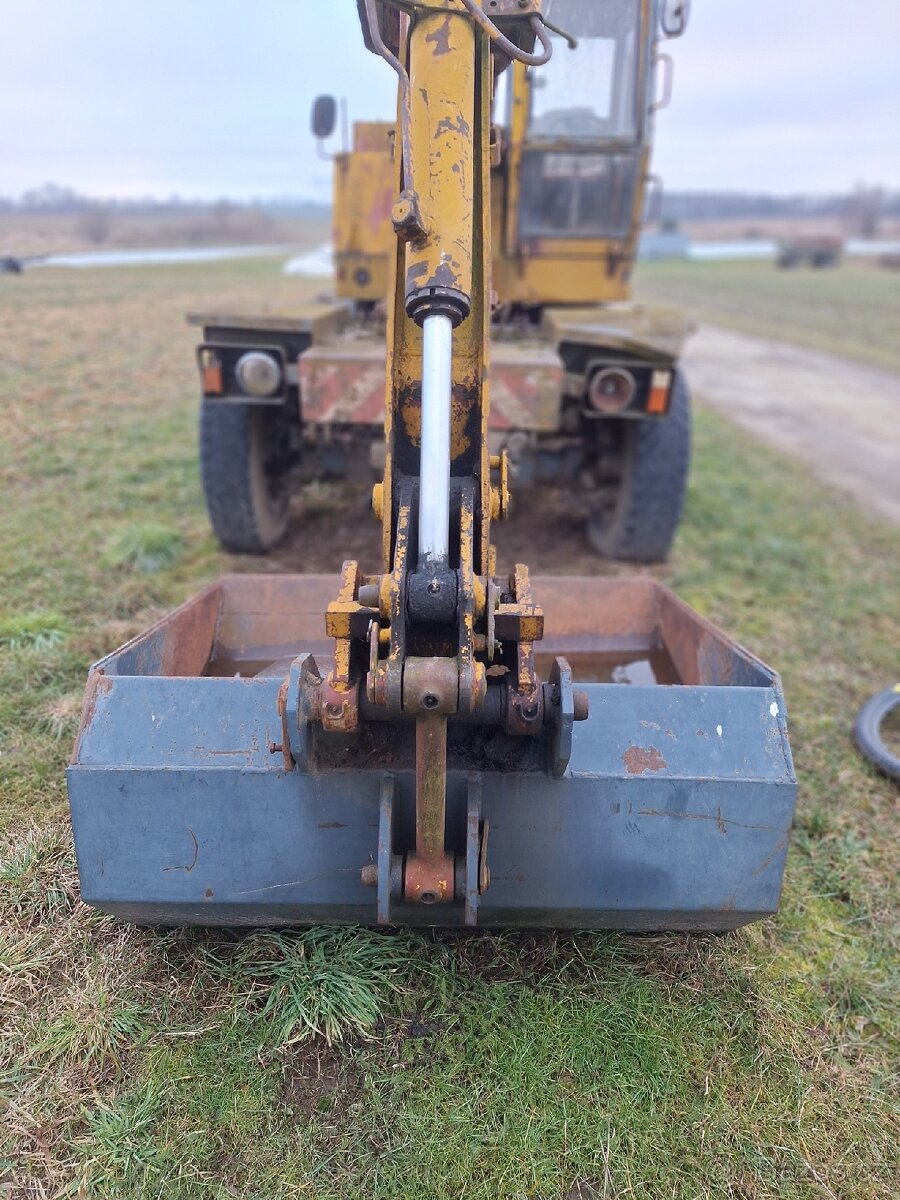Bagr DH 112 s papíry - 5