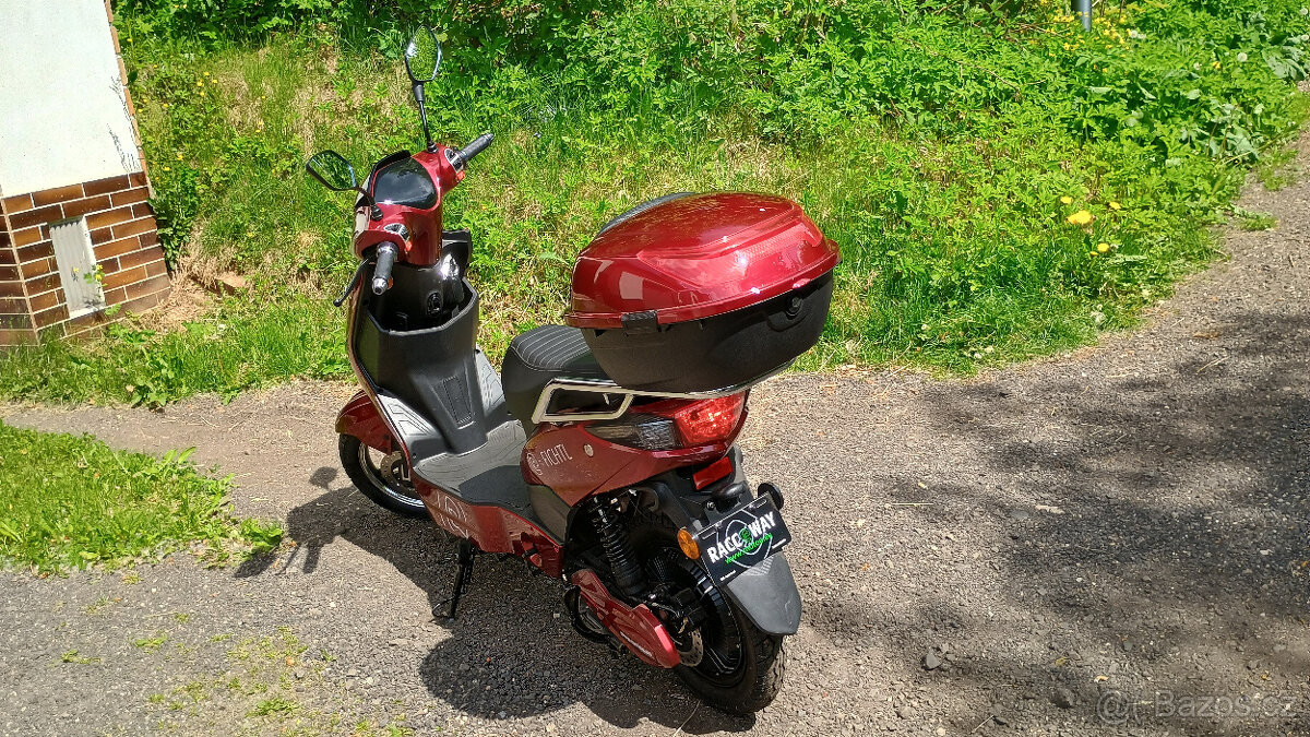Elektrický skútr E-FICHTL - 5