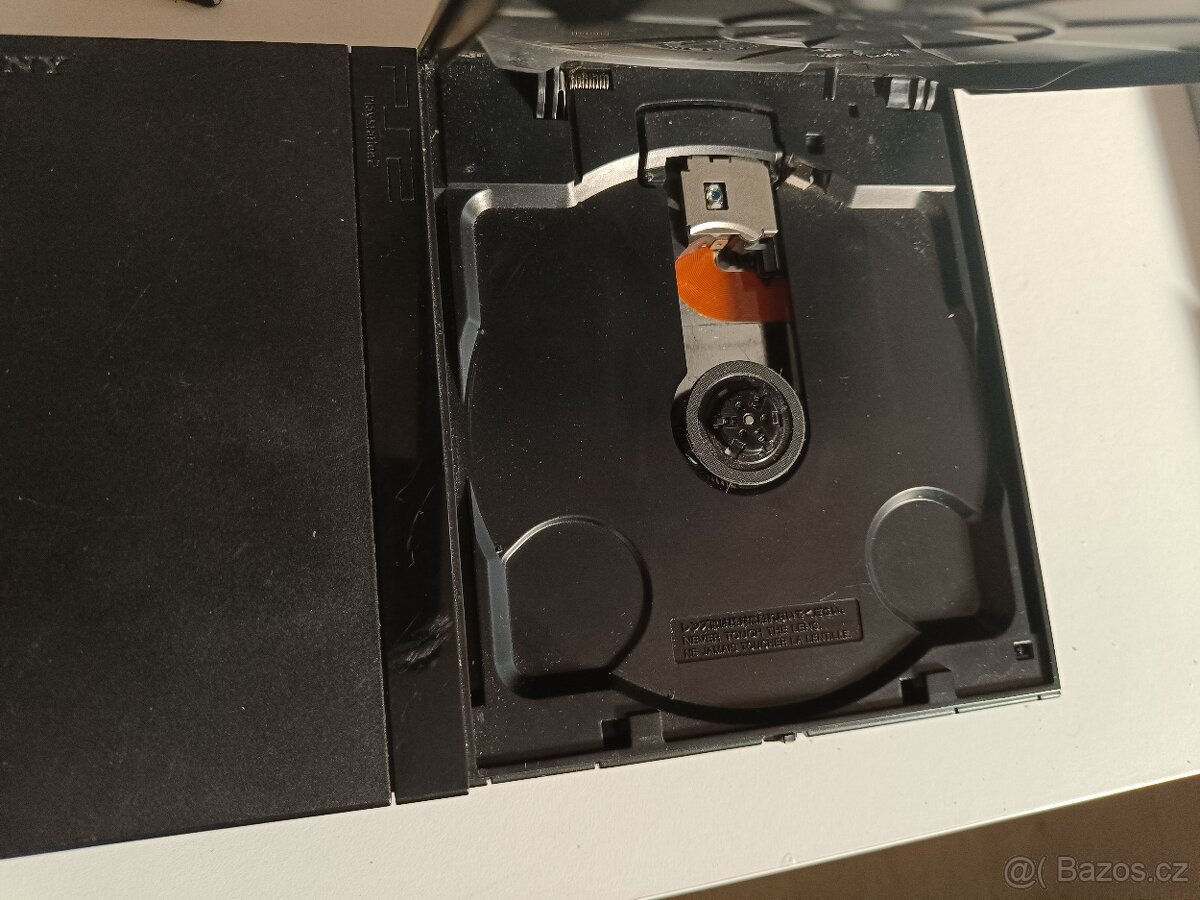 Playstation 2 + příslušenství - 5