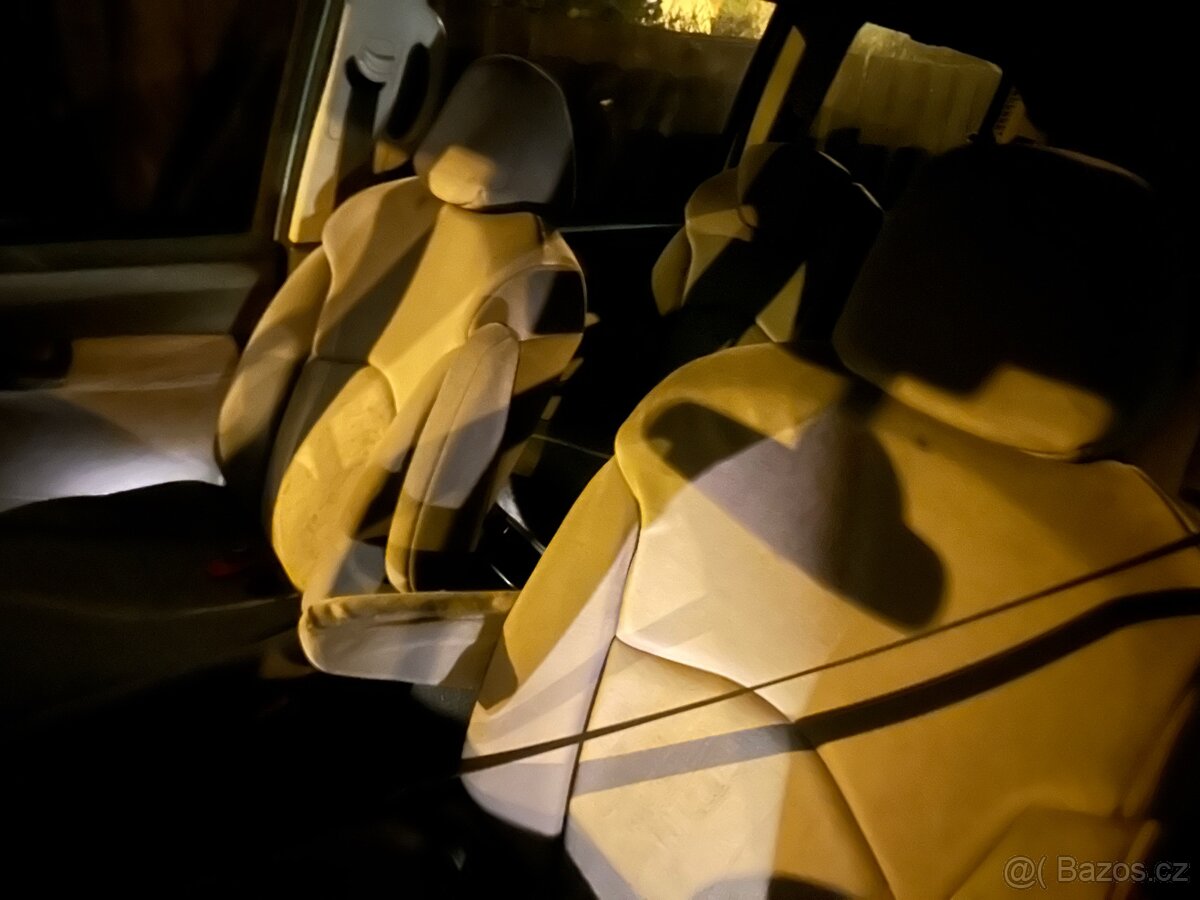 Náhradní díly Citroen c8 - 5