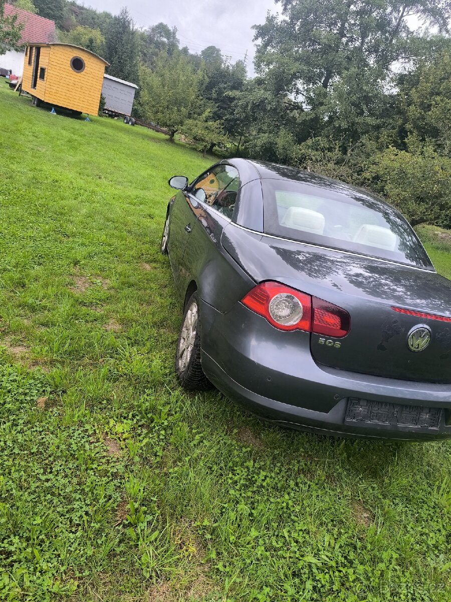 Volkswagen EOS - 5