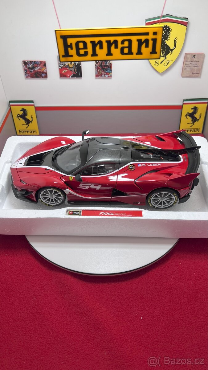 Ferrari FXX-K EVO 1:18 Bburago Signature - 5