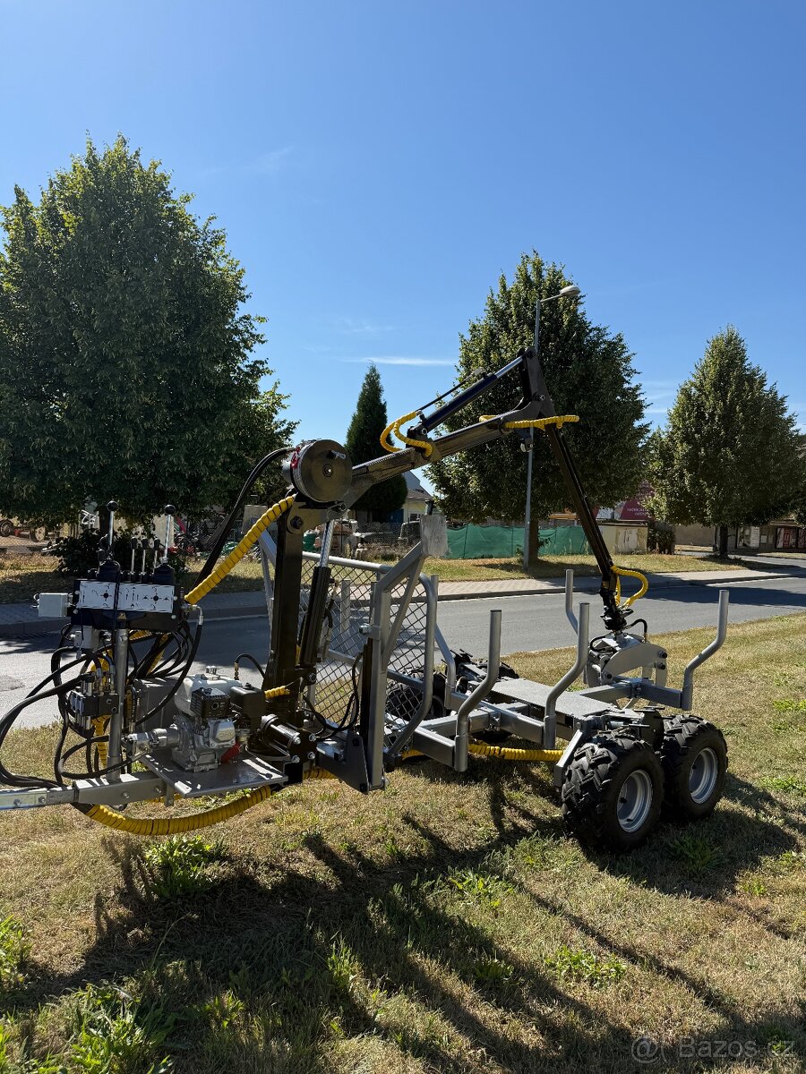 Vyvážečka dřeva HRW15 vlek na dřevo pohony - 5