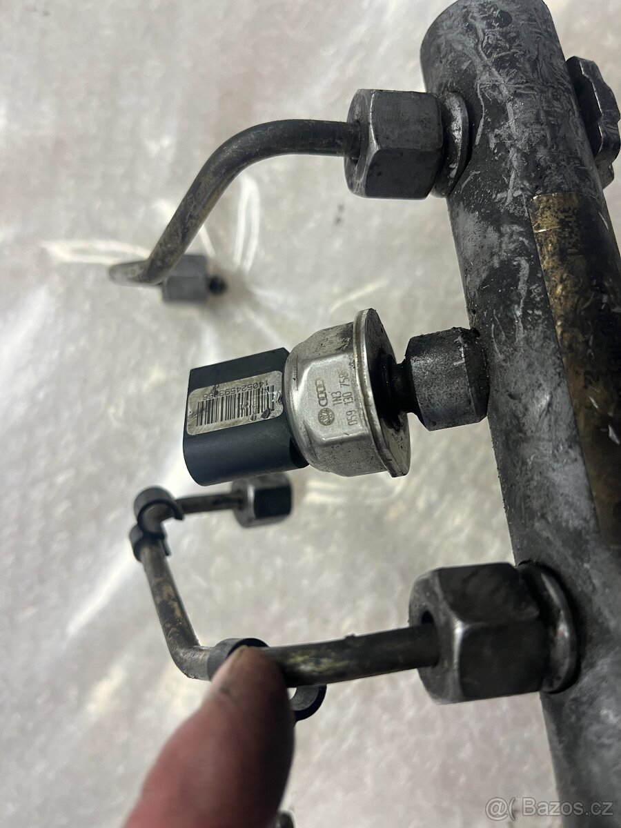 KOMPLETNÍ VSTŘIKOVACÍ LIŠTA 3.0 TDI 165/171KW 059130089AB - 5