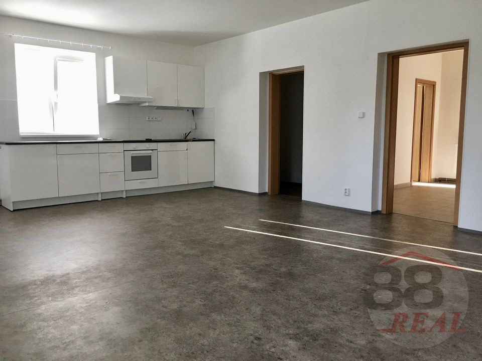 2+ kk, ulice Nádražní - 5