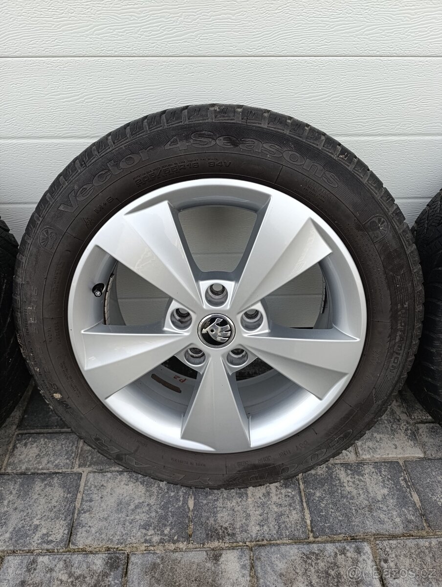 Pěkná originální ALU kola Škoda Octavia 3 205/55 R16 - 5