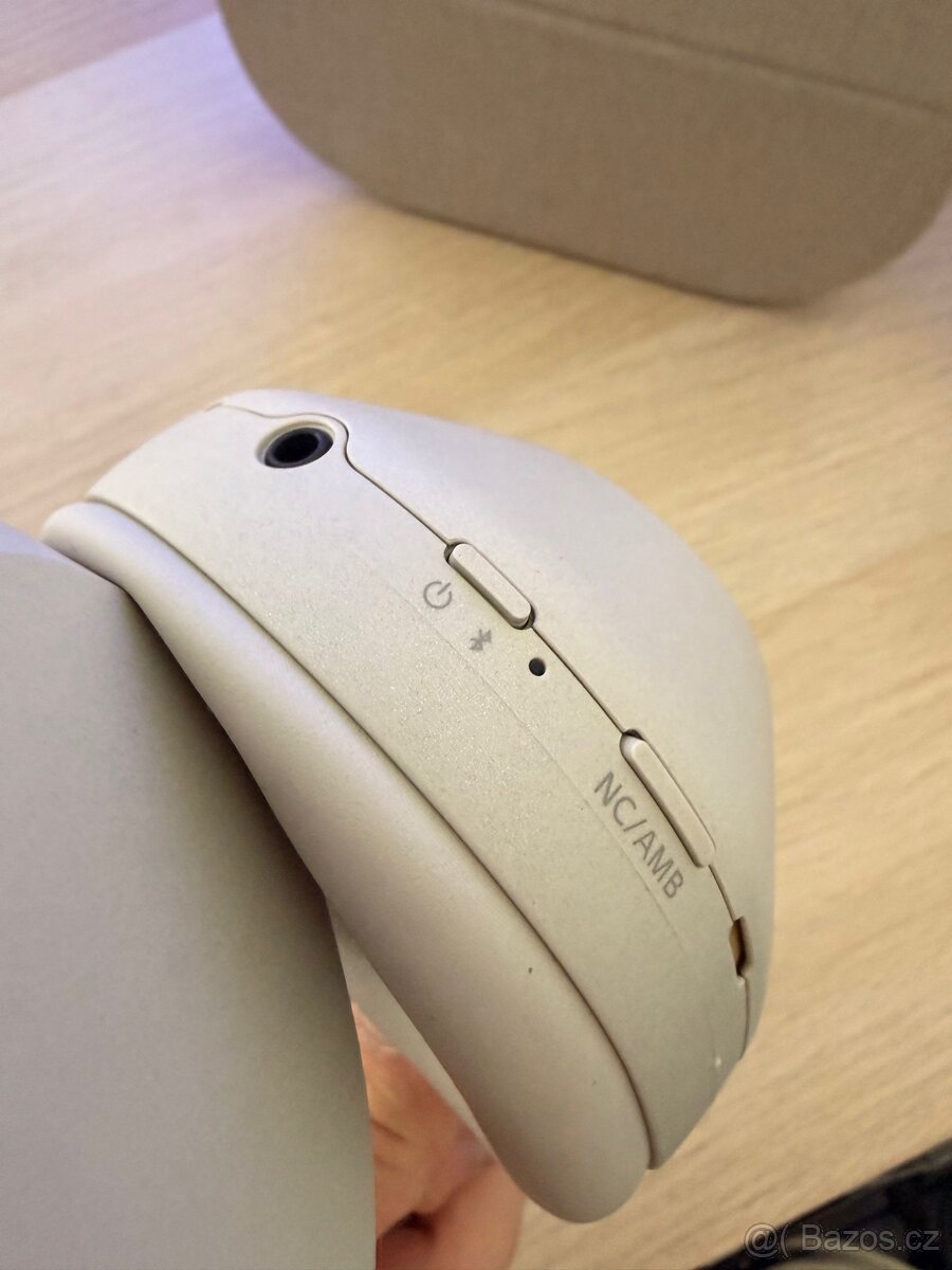 Sluchátka Sony WH-1000XM5 - 5