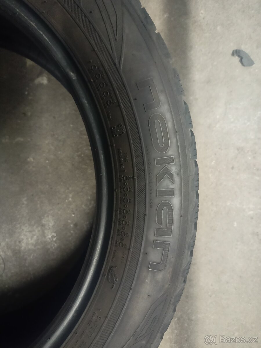 Zimní pneu Nokian WR SUV 4 a SUV 3 - 5