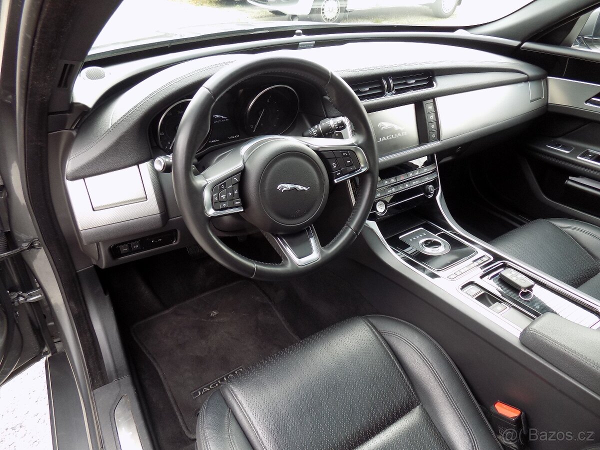 Jaguar XF 20D 132 KW KŮŽE PANORAMA - 5