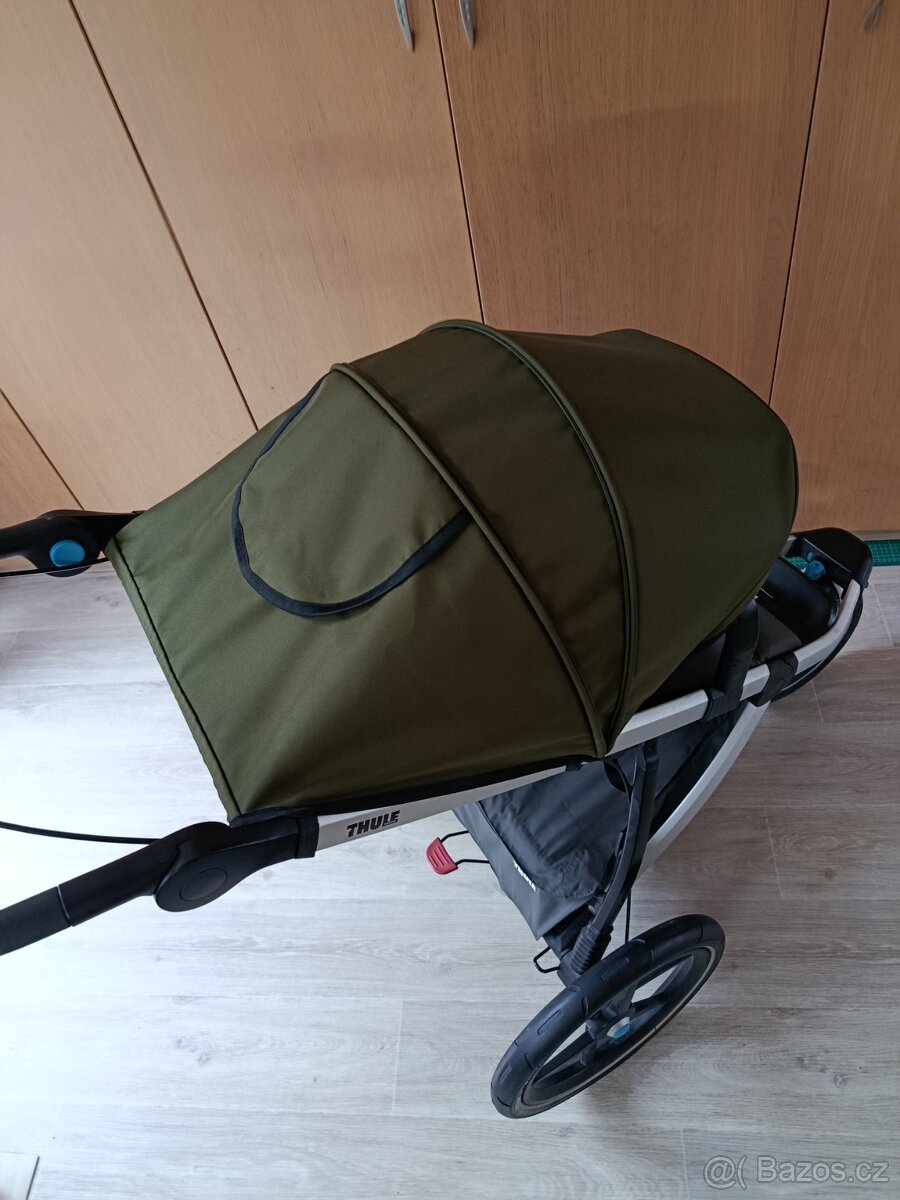 Stříška podle Thule Urban Glide2 + potah zdarma - 5