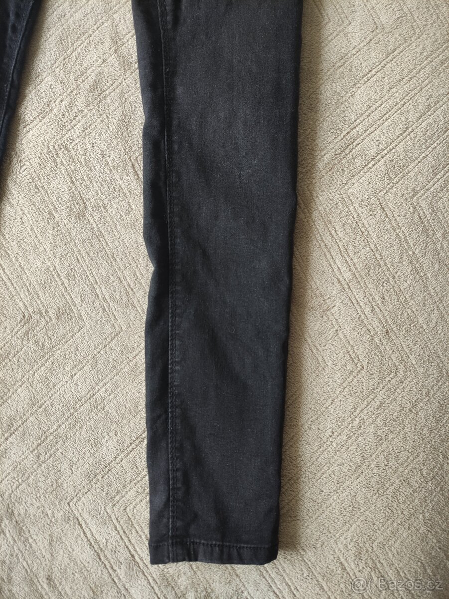 Dámské, dívčí černé rifle vel. 36, zn. HOUSE BASIC - 5