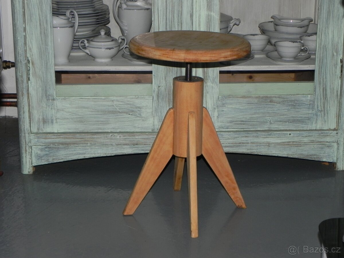 Stará pianová stolička - 5