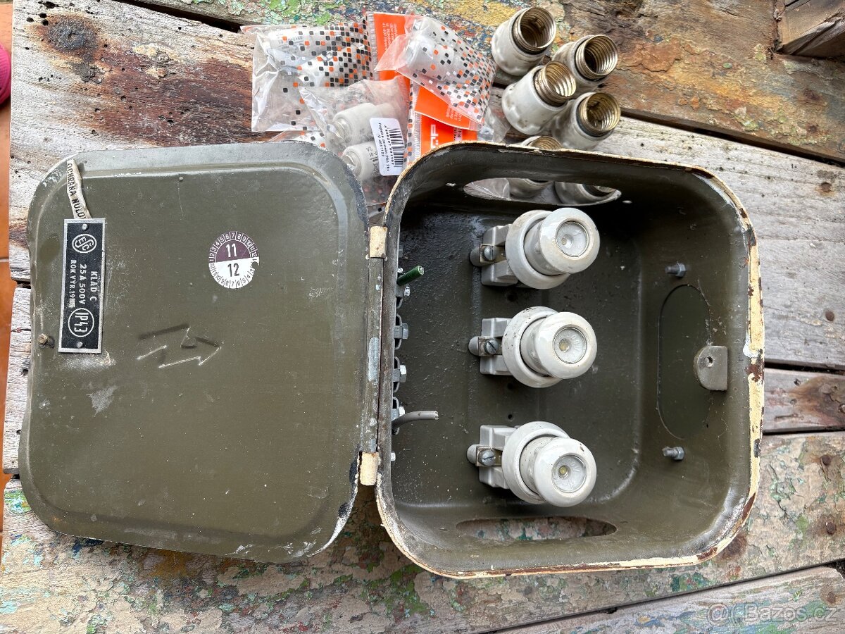 Pojistková skříň 3x25A - 5