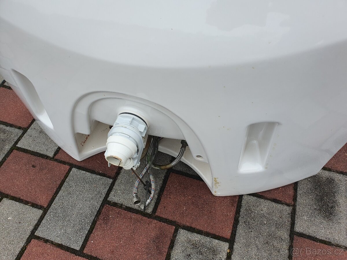 Umyvadlo 950x600 i s baterií - 5